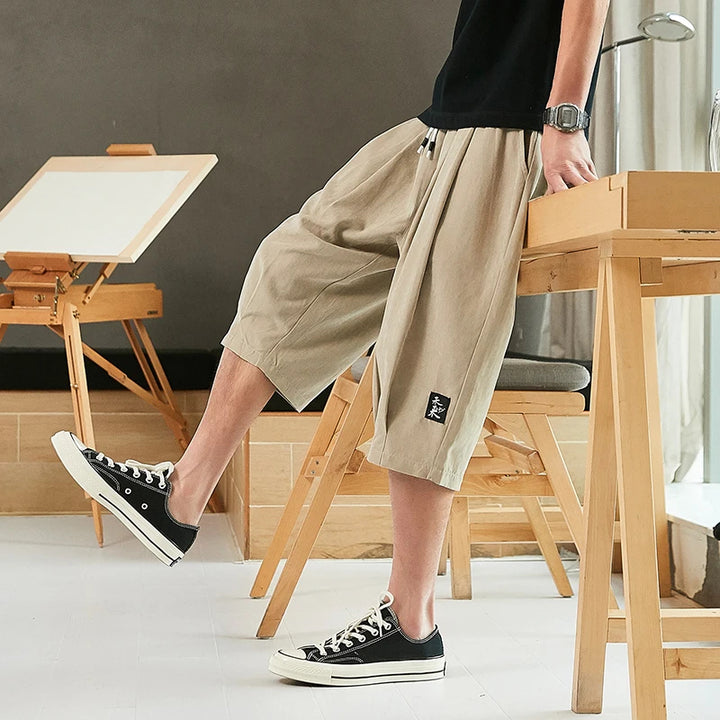 Kuro Drop-Cut Short