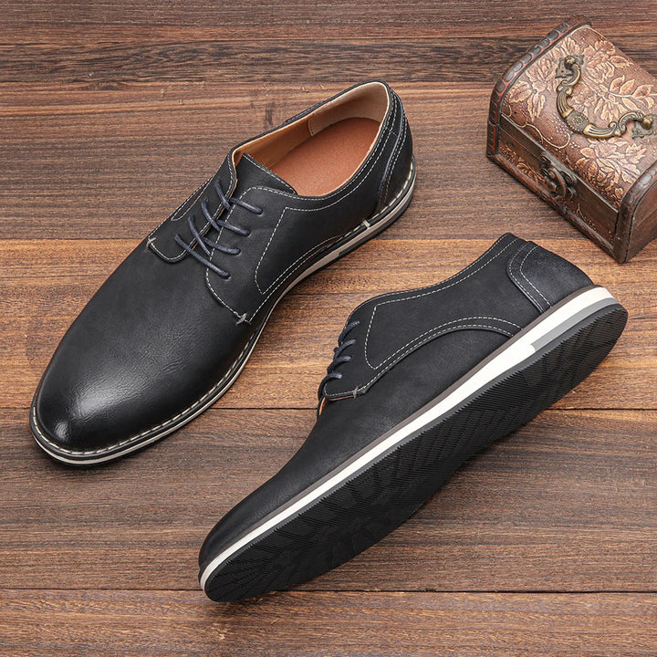 Halston Dual-Tone Oxford