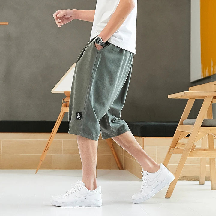 Kuro Drop-Cut Short