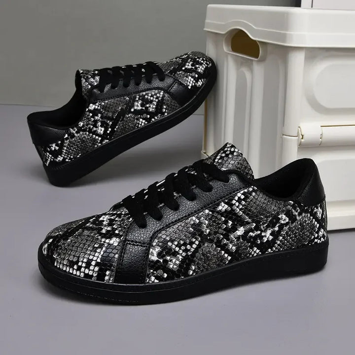Venom Low-Top Sneaker
