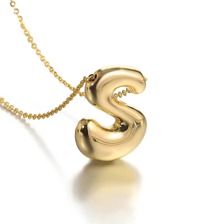 Monogramme Elegant Pendant Necklace