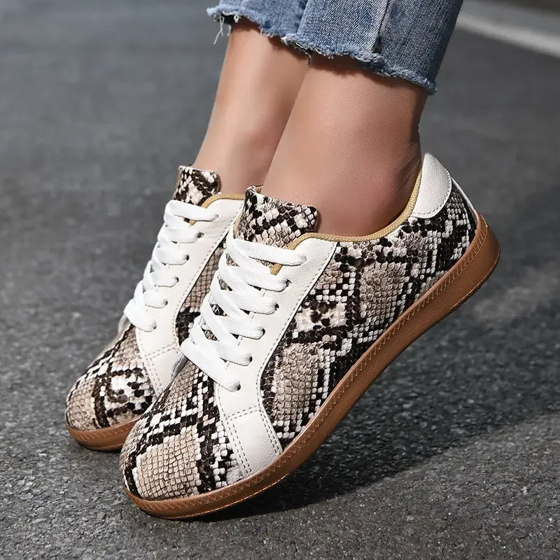 Venom Low-Top Sneaker