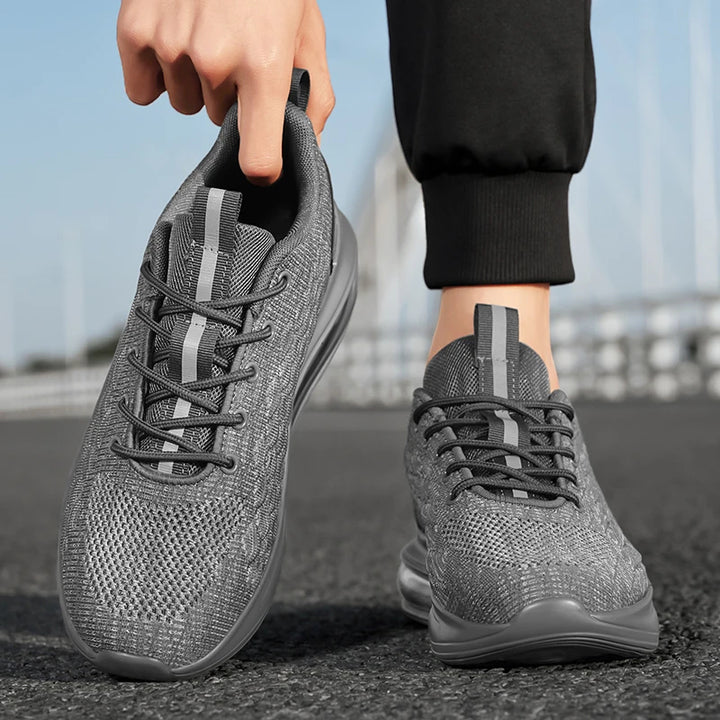 Vantra Airflex Sneaker