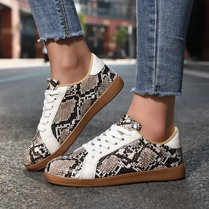 Venom Low-Top Sneaker