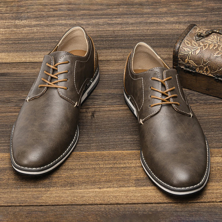 Halston Dual-Tone Oxford