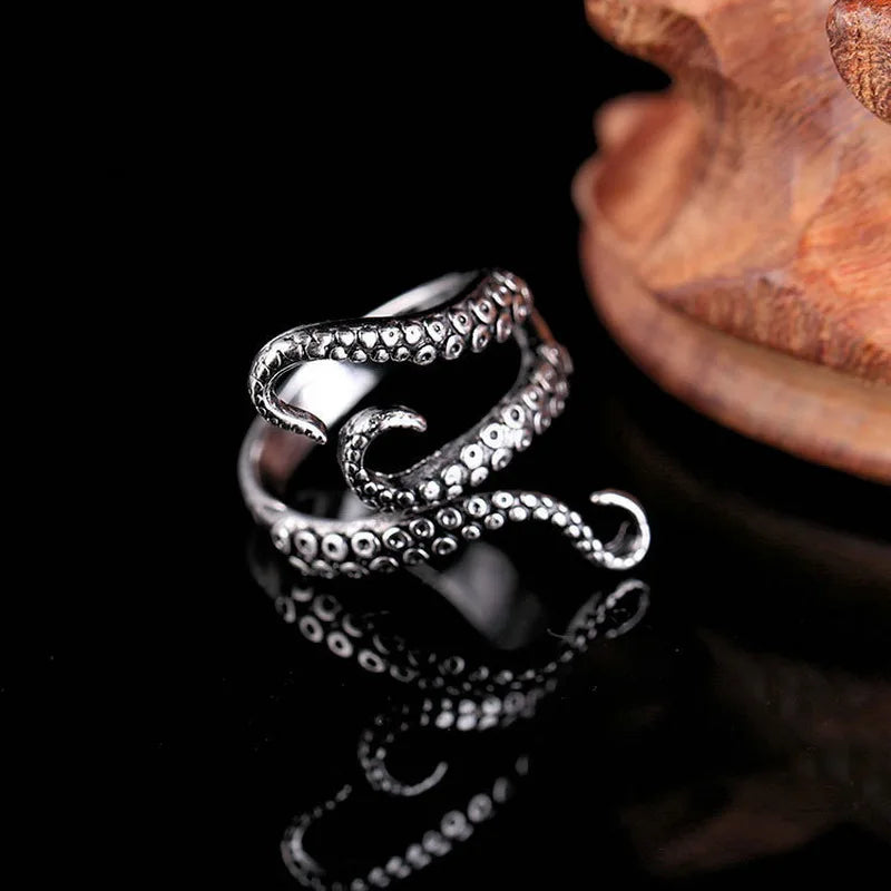 Kraken Wrap Ring