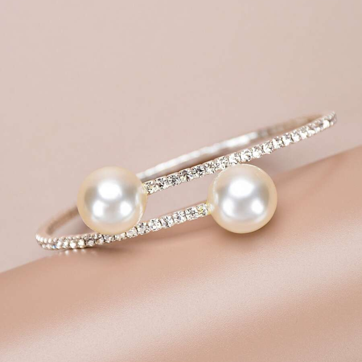 Pearl Halo Bangle