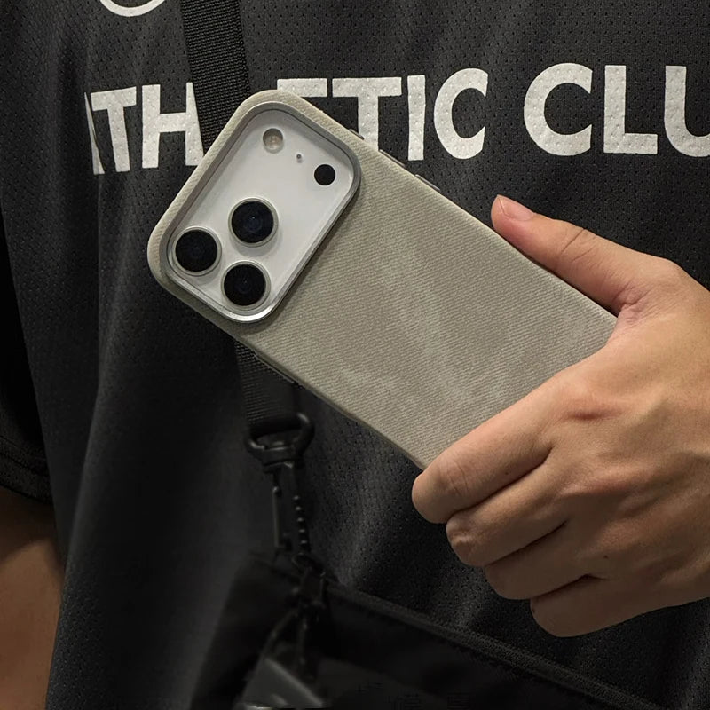 Velvet Grain iPhone 17 Case