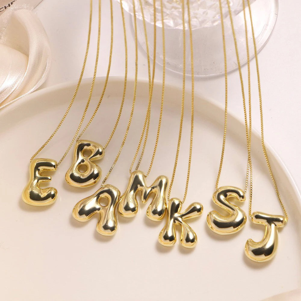 Monogramme Elegant Pendant Necklace