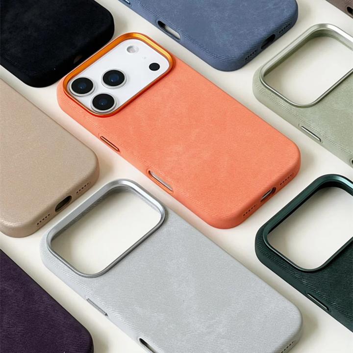 Velvet Grain iPhone 17 Case