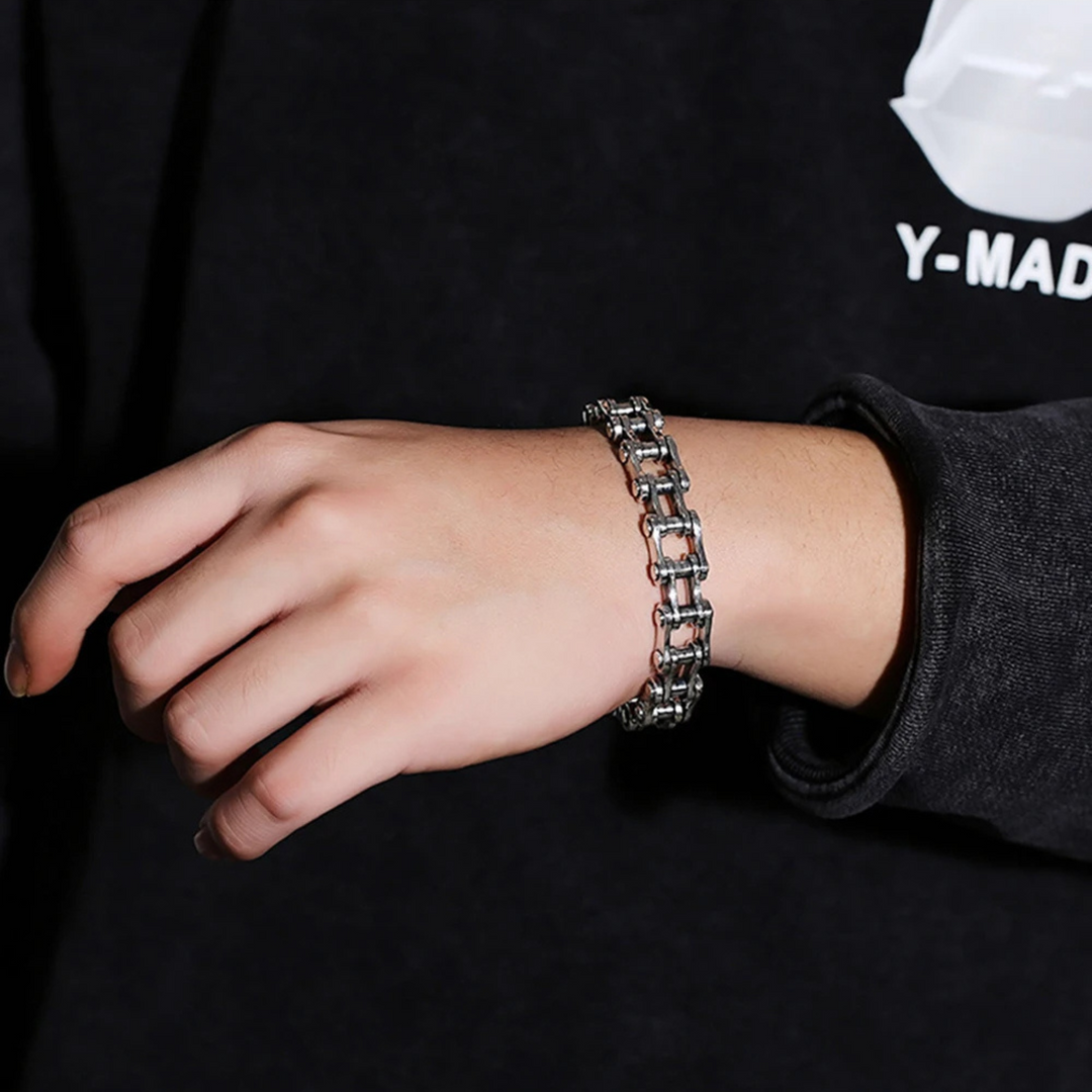 Throttle Chain Bracelet