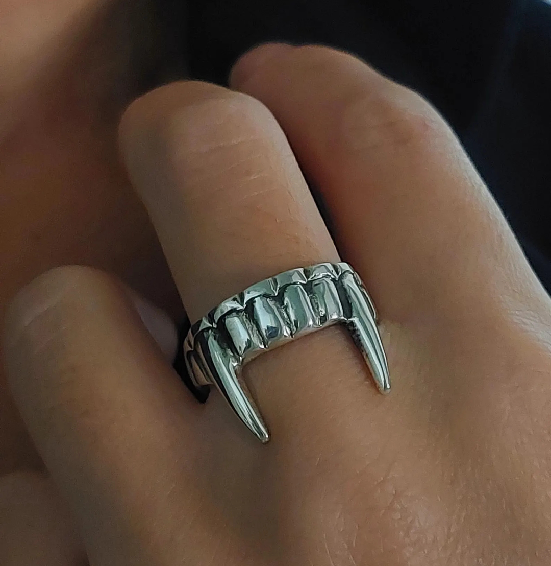 Vampire Fang Ring