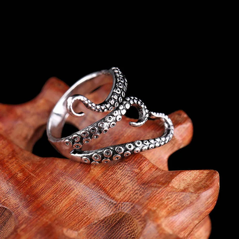 Kraken Wrap Ring