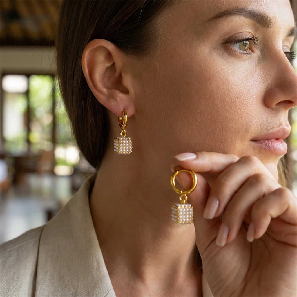 Cubique Pearl Drop Earrings