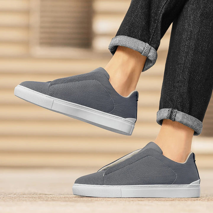 Calden Leather Sneaker