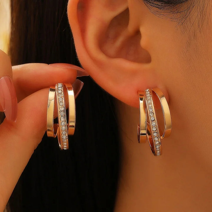 Versailles Curve Hoop Earrings