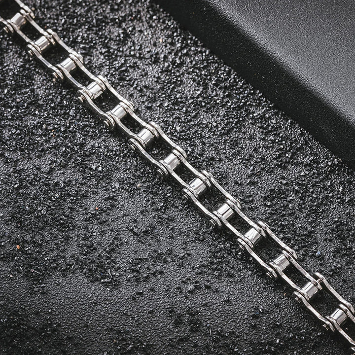 Throttle Chain Bracelet