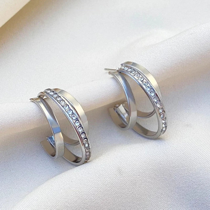 Versailles Curve Hoop Earrings