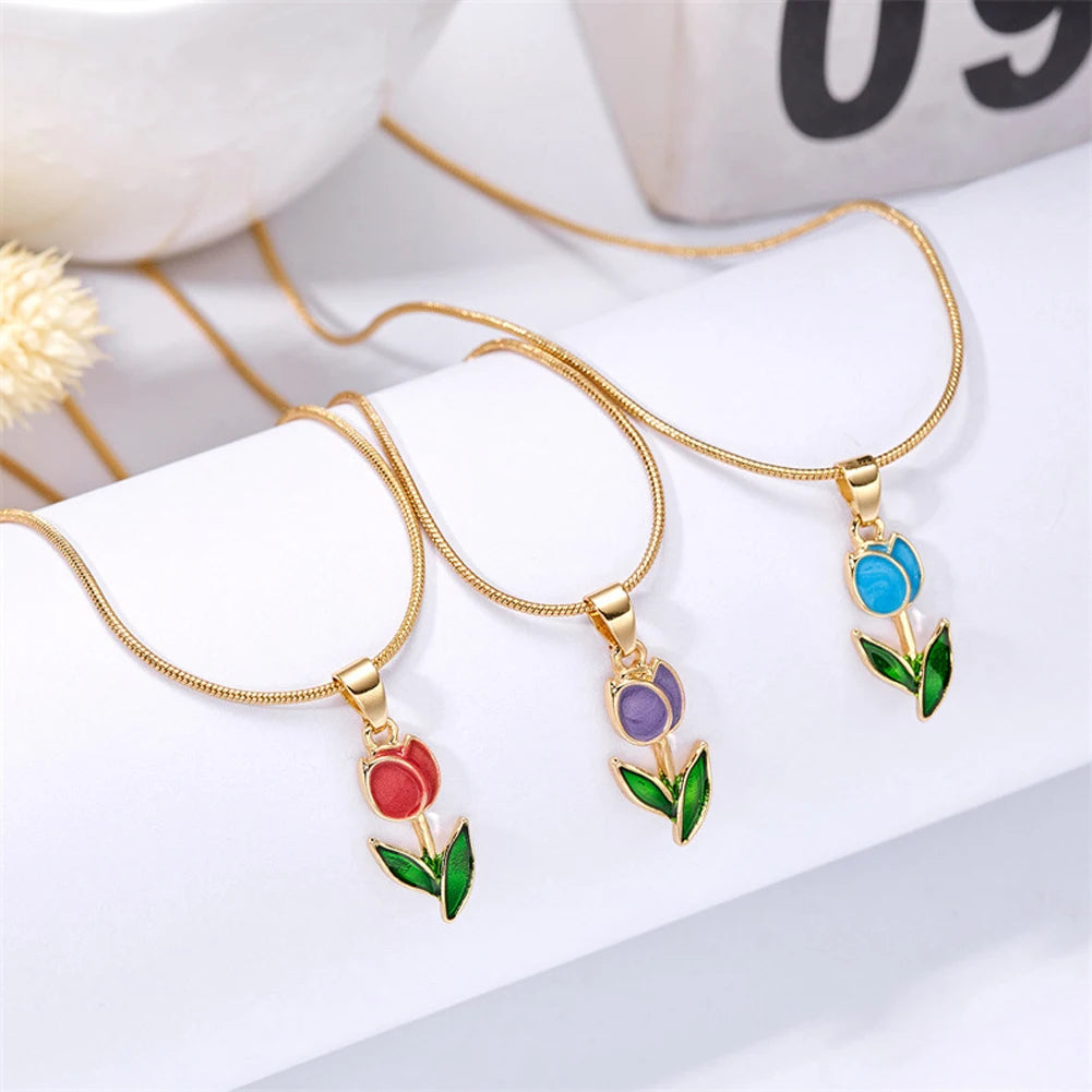 Lily Tulip Necklace