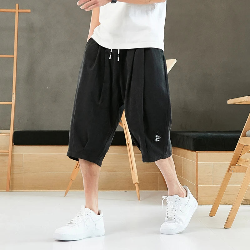 Kuro Drop-Cut Short