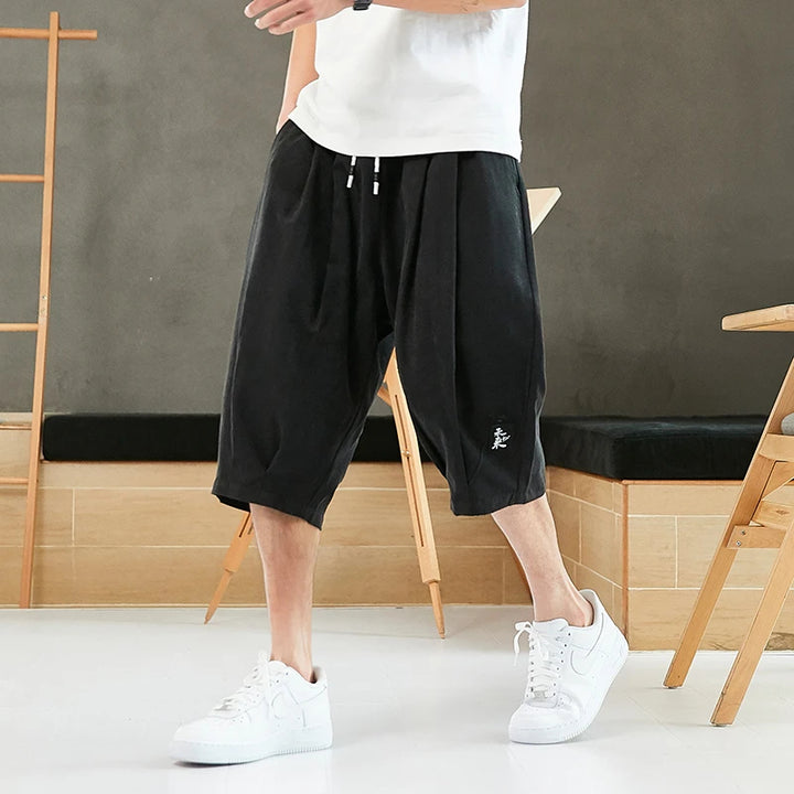 Kuro Drop-Cut Short