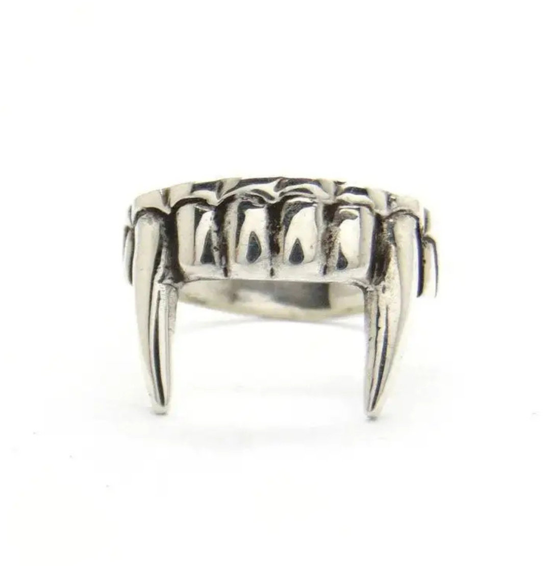 Vampire Fang Ring