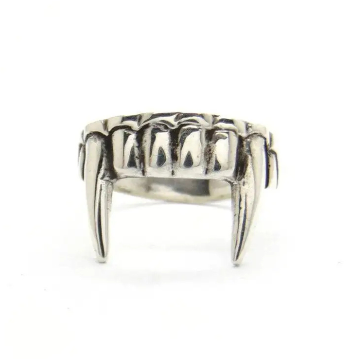 Vampire Fang Ring
