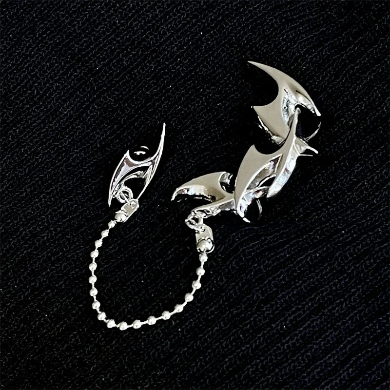 Razor Claw Ear Cuff