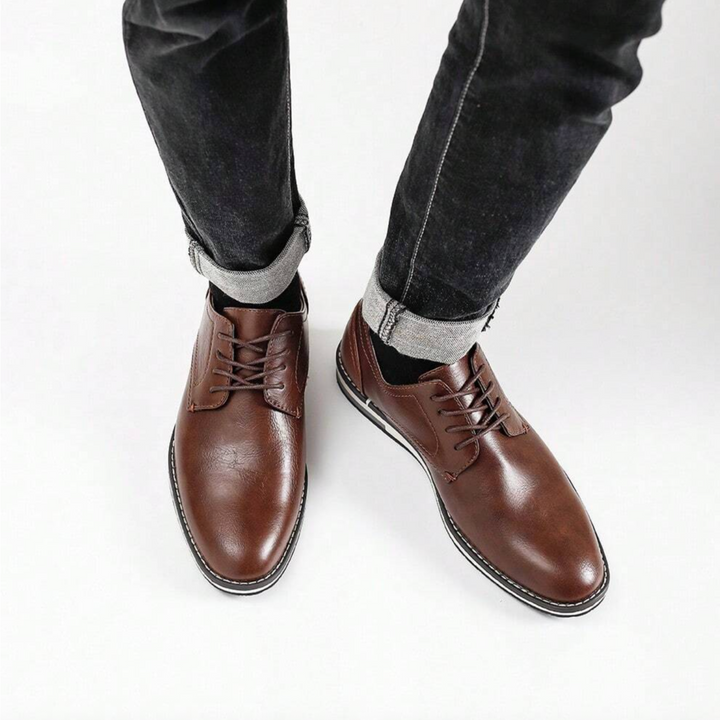 Halston Dual-Tone Oxford