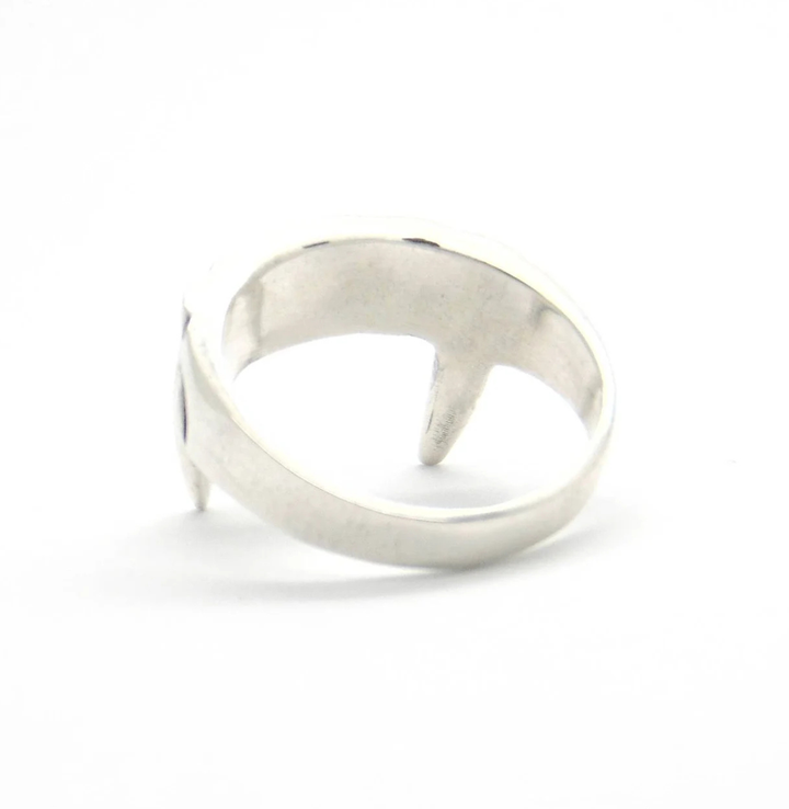 Vampire Fang Ring