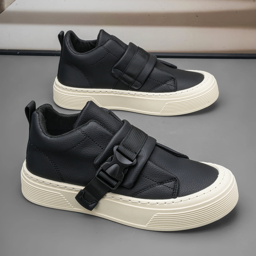 Vantage Low-Top Sneaker
