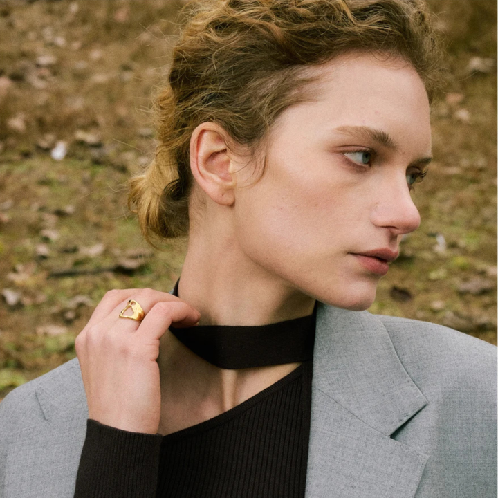 Fluid Abstract Ring