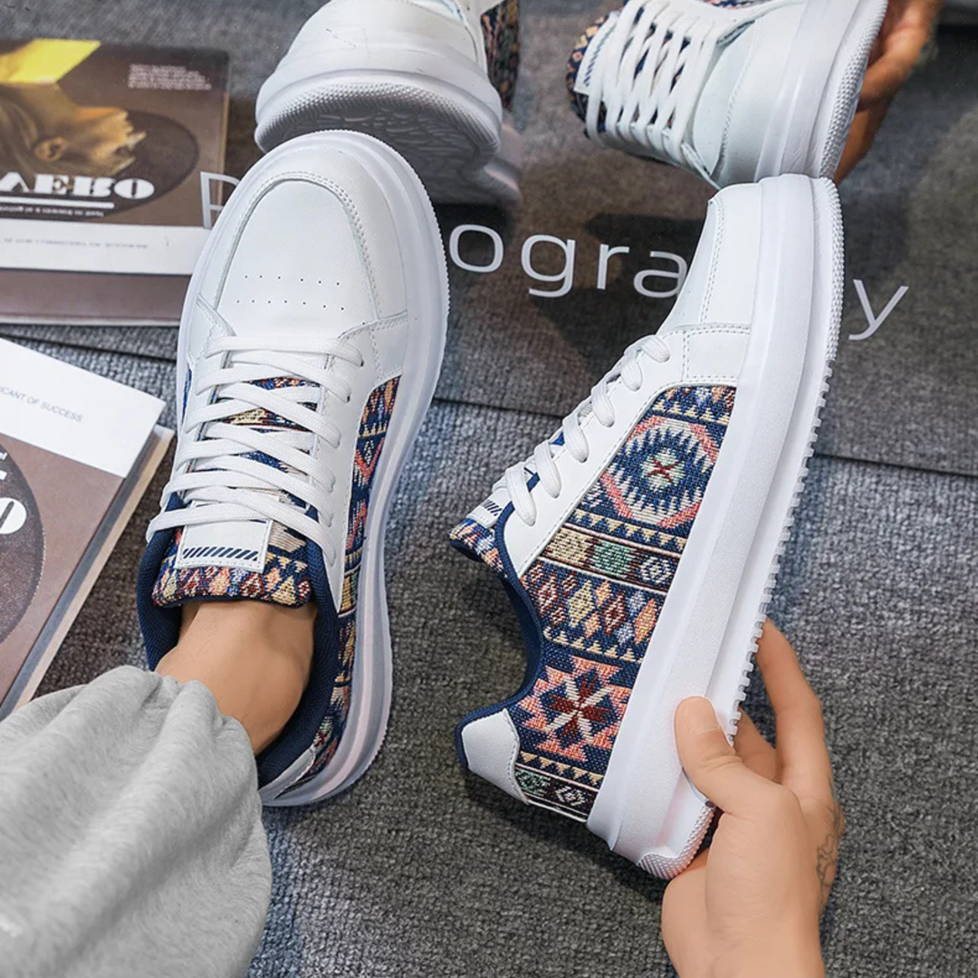 Nomad Low-Top Sneaker