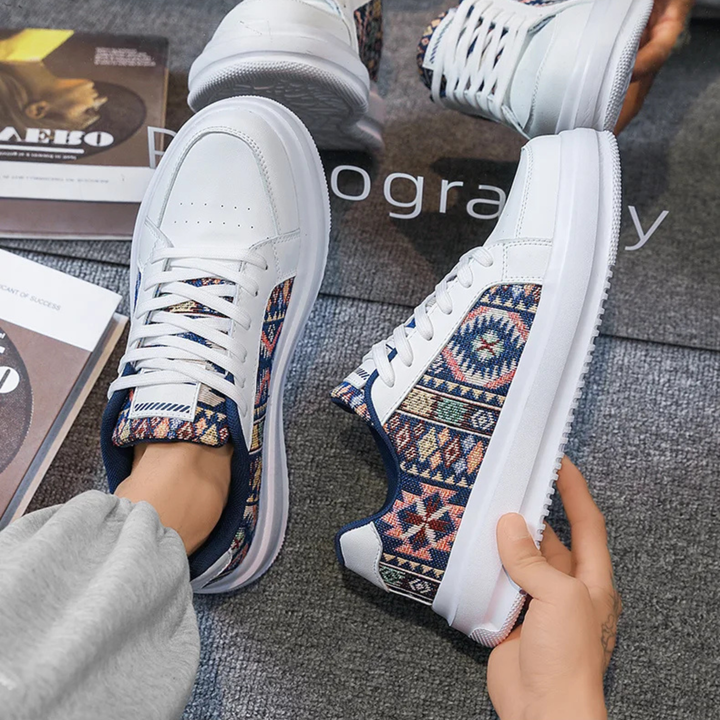 Nomad Low-Top Sneaker