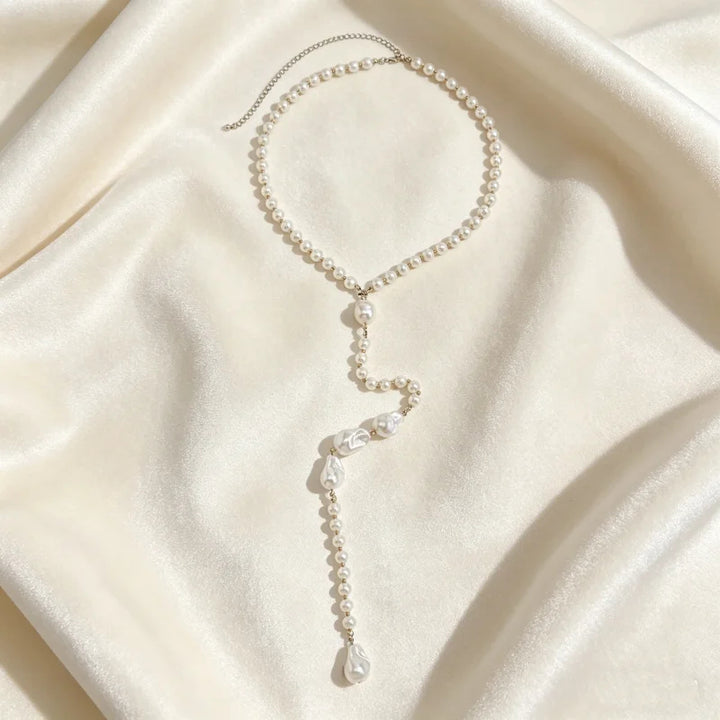 Ivoire Pearl Body Chain