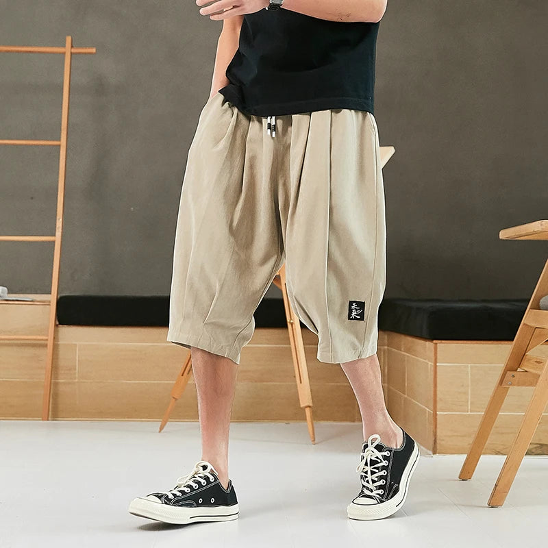 Kuro Drop-Cut Short