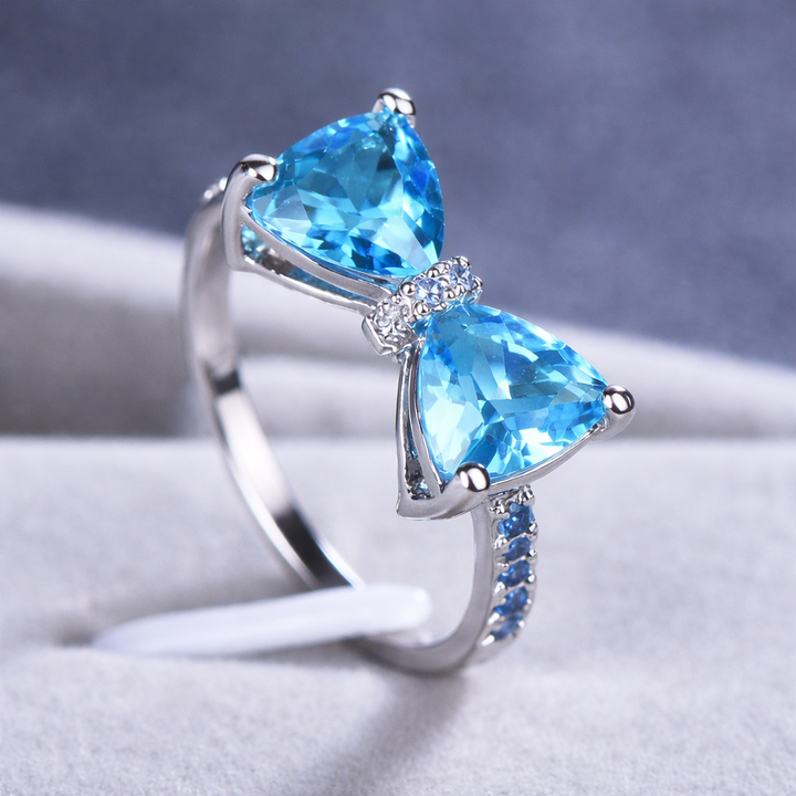 Ribbon Zircon Ring