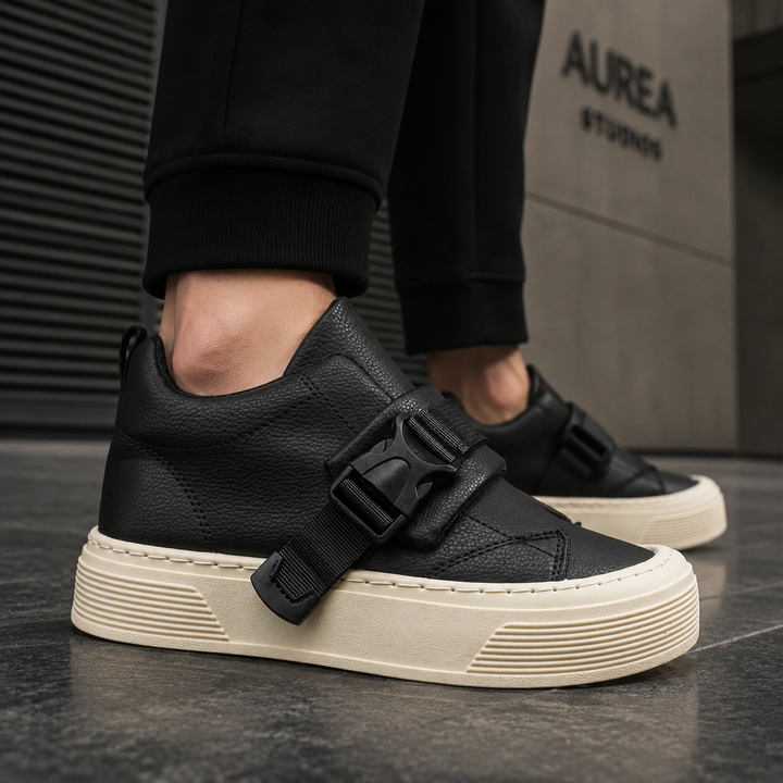 Vantage Low-Top Sneaker