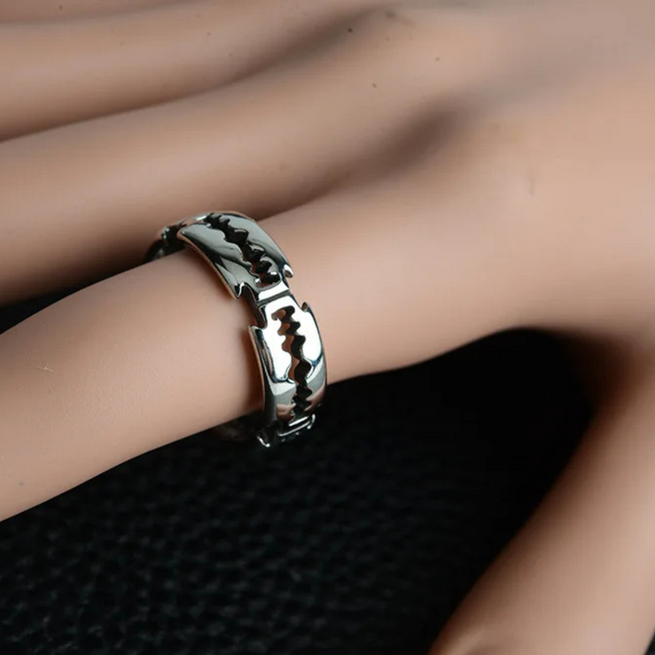 Bladework Steel Ring
