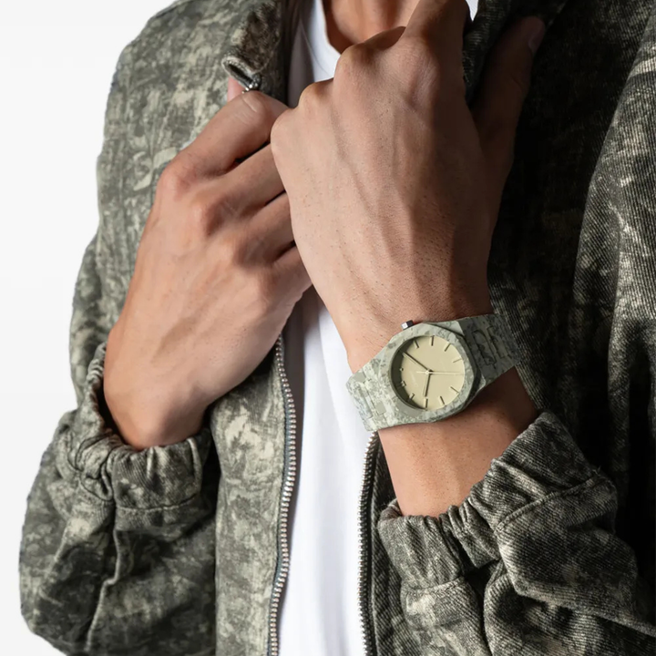 Delta Terrain Series Watch