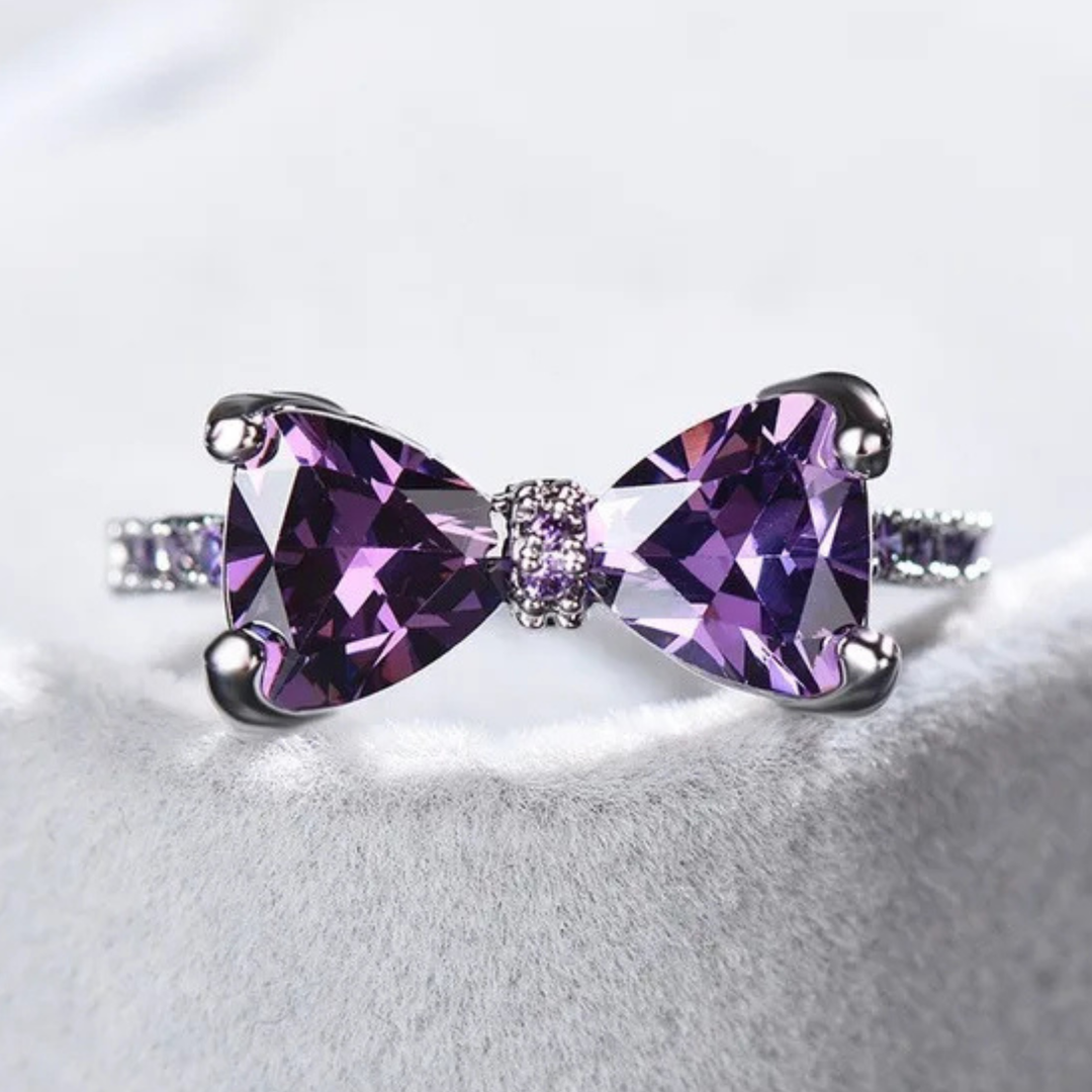Ribbon Zircon Ring