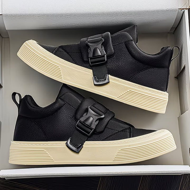 Vantage Low-Top Sneaker