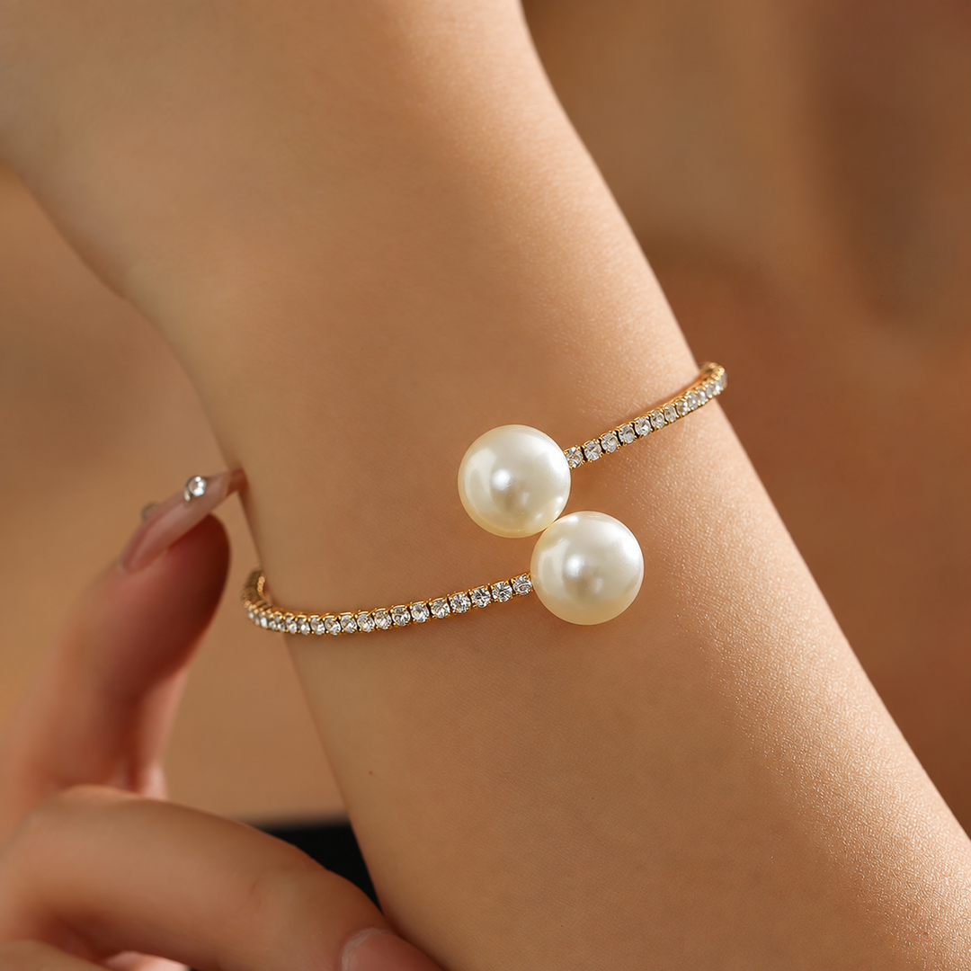 Pearl Halo Bangle