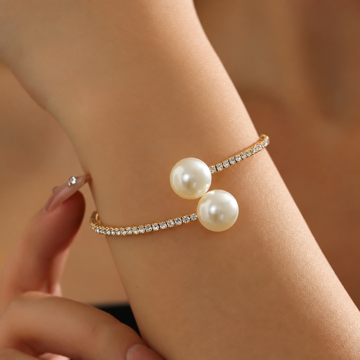 Pearl Halo Bangle