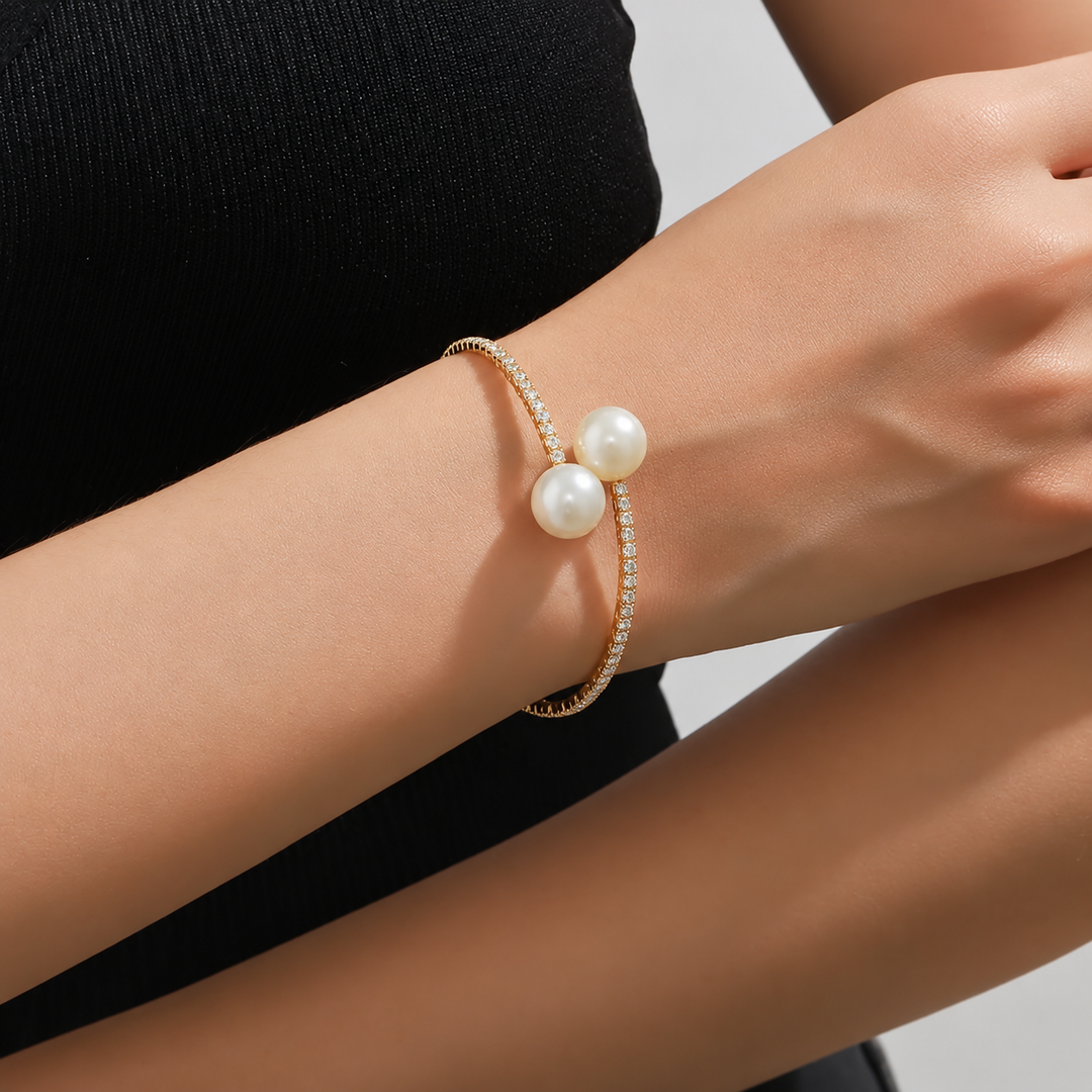 Pearl Halo Bangle