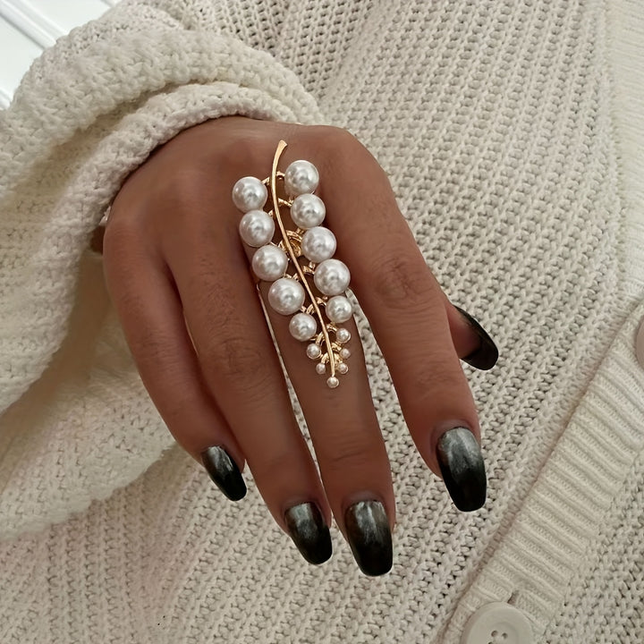 Anastasia Vine Pearl Ring