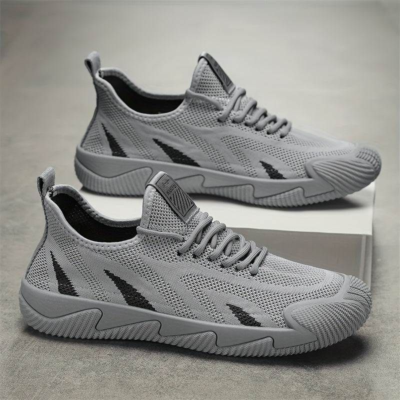 Kinetic Low-Top Sneaker