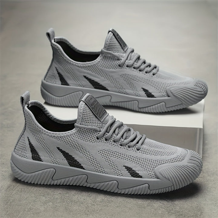 Kinetic Low-Top Sneaker