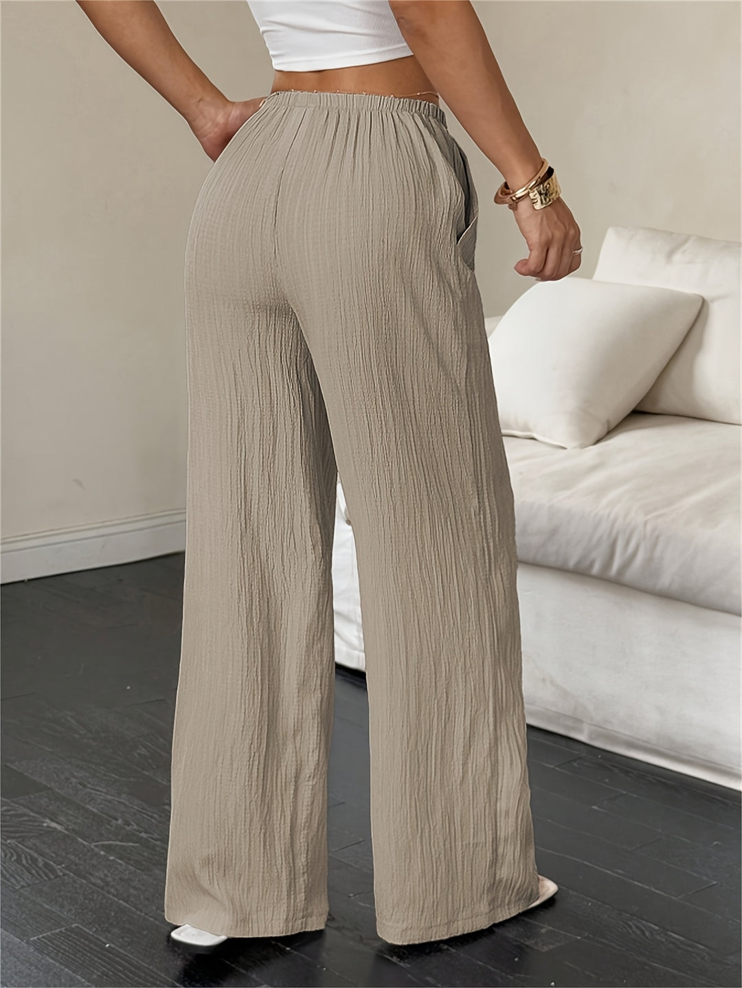 Mellow Wide-Leg Pant