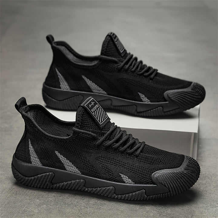 Kinetic Low-Top Sneaker